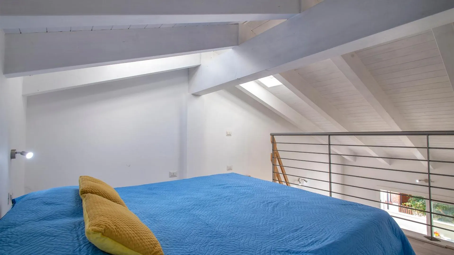 First Of Loft Apartment Isola Rossa